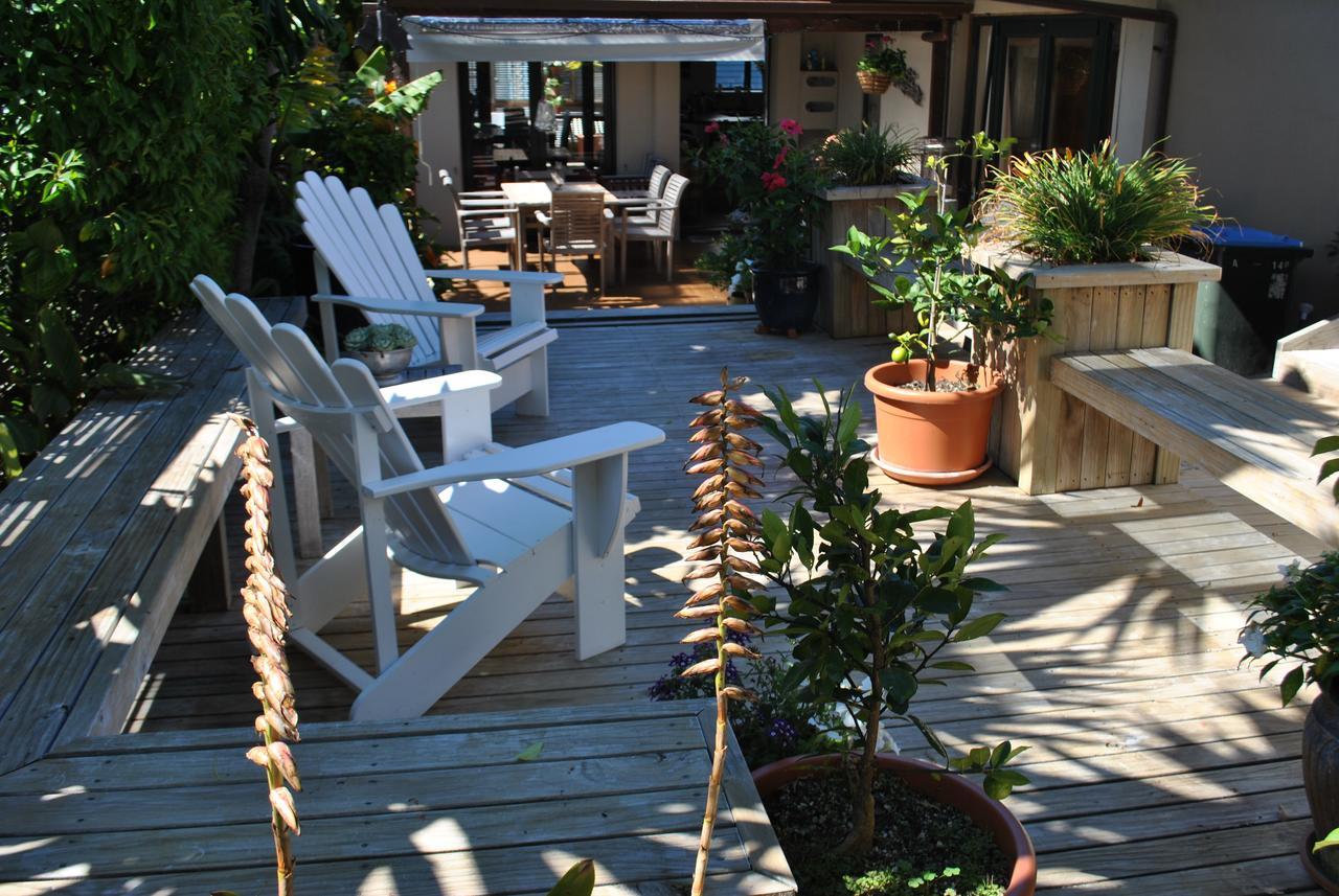 Terry And Cindy'S Bed And Breakfast Auckland Exterior photo